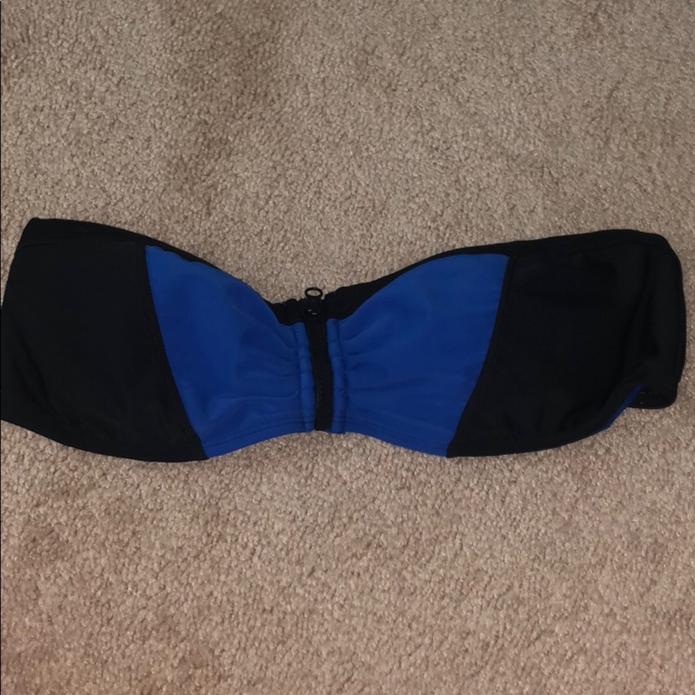 Bandeau bikini top